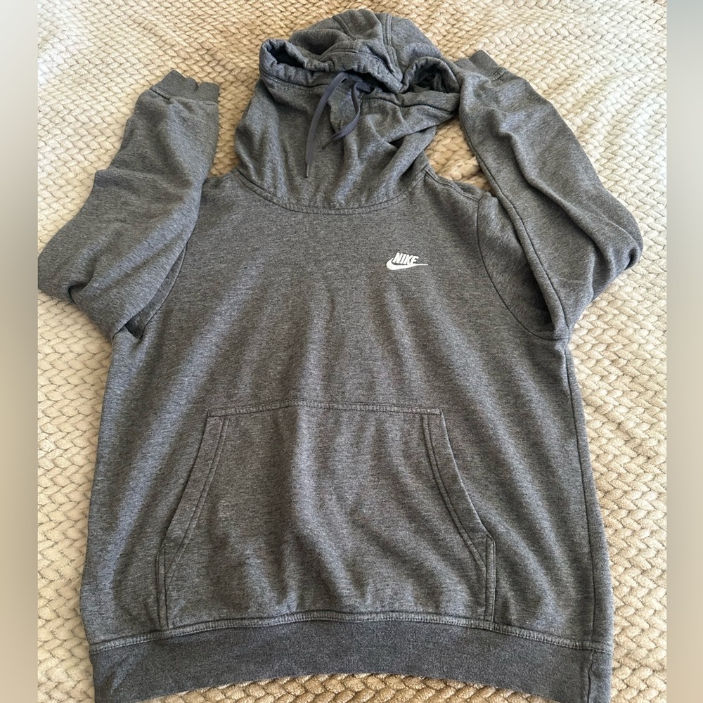 Nike Heather Gray Sweatshirt